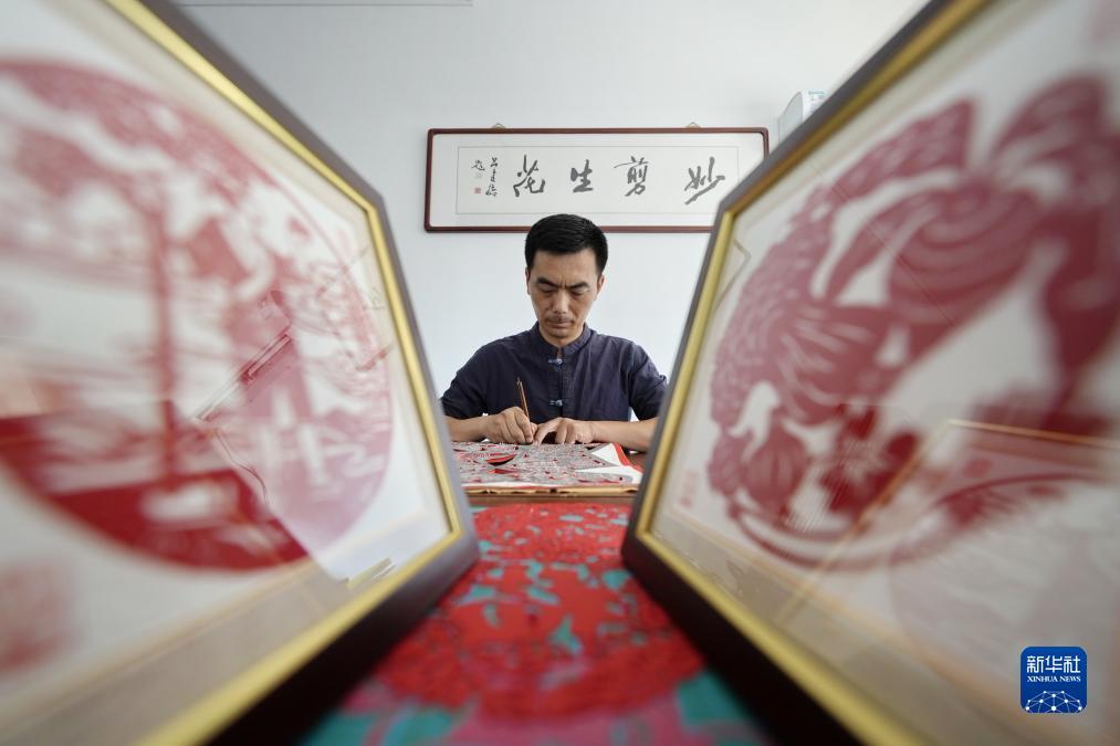 抢庄牛牛棋牌真金版